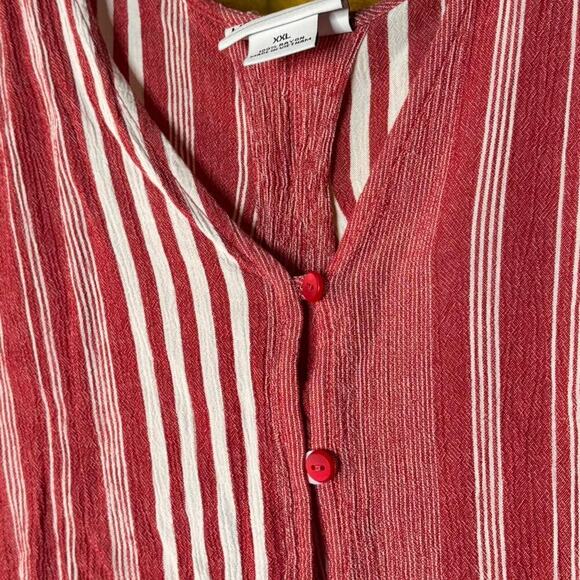 Liz Claiborne Red/White Short Sleeve Red Button Up Striped Summer Top - Picture 7 of 8